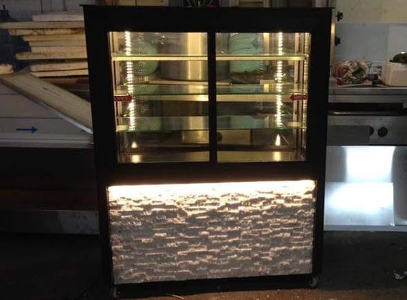 önden Açılır Pasta Sütlü Tatlı Dolabı