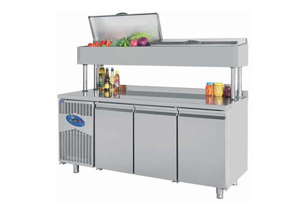 3 Kapılı Yükseltilmiş Pizza Hazırlık Dolabı