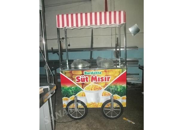 4 Tekerlekli Bardakta Mısır Arabası