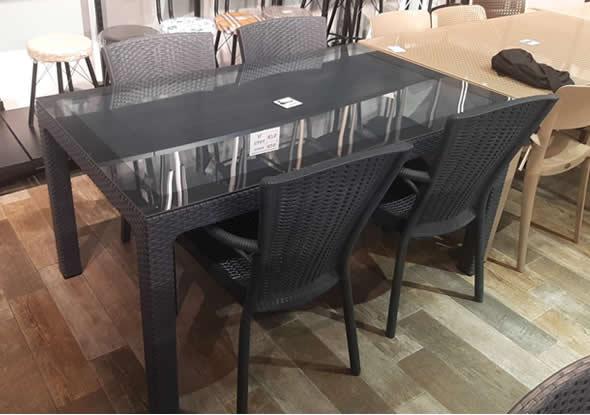 Camlı Kahverengi Hasır Plastik Masa Sandalye Takımı