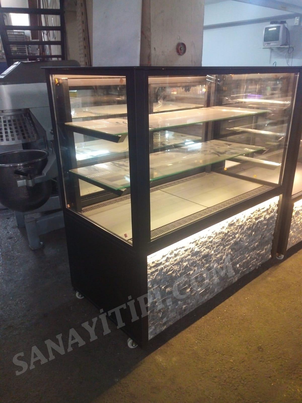 Dekor Taşlı Pasta dolabı