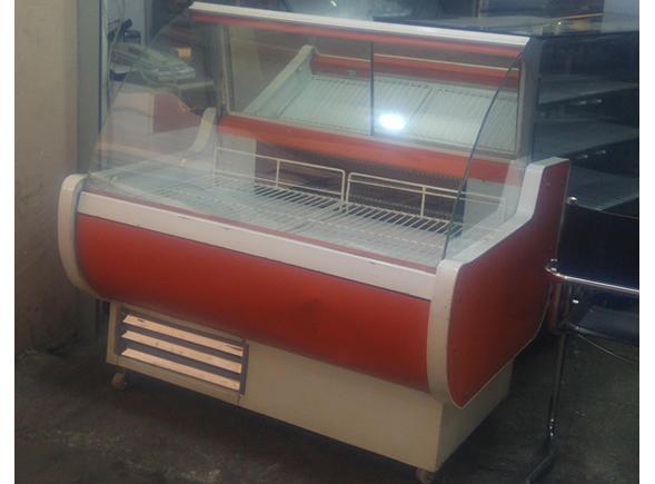 Küçük şarküteri Dolabı