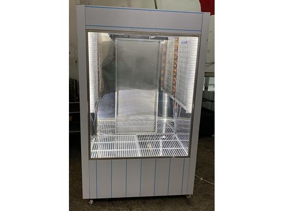 Kuzu Et Askı Dolabı