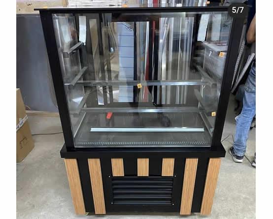 Pasta Tatlı Dolabı