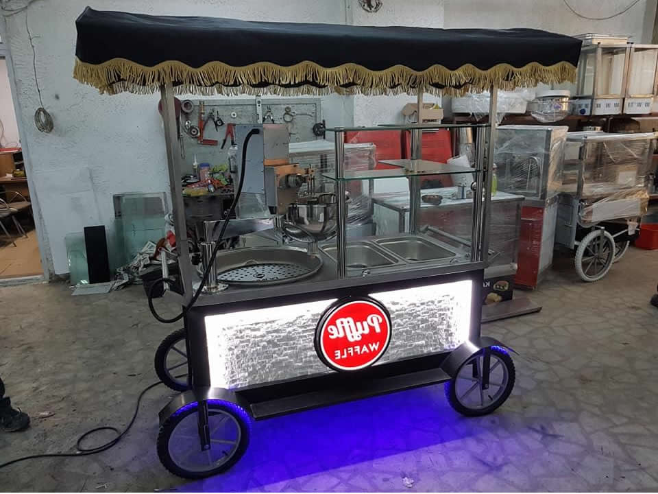 Saray Ve Izmir Lokma Tatlı Arabası