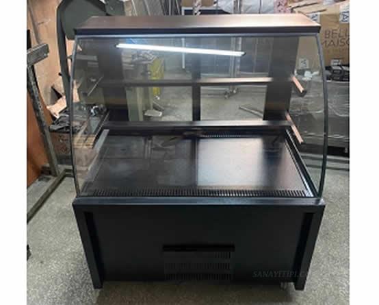 Siyah Yaş Pasta ve Tatlı Dolabı